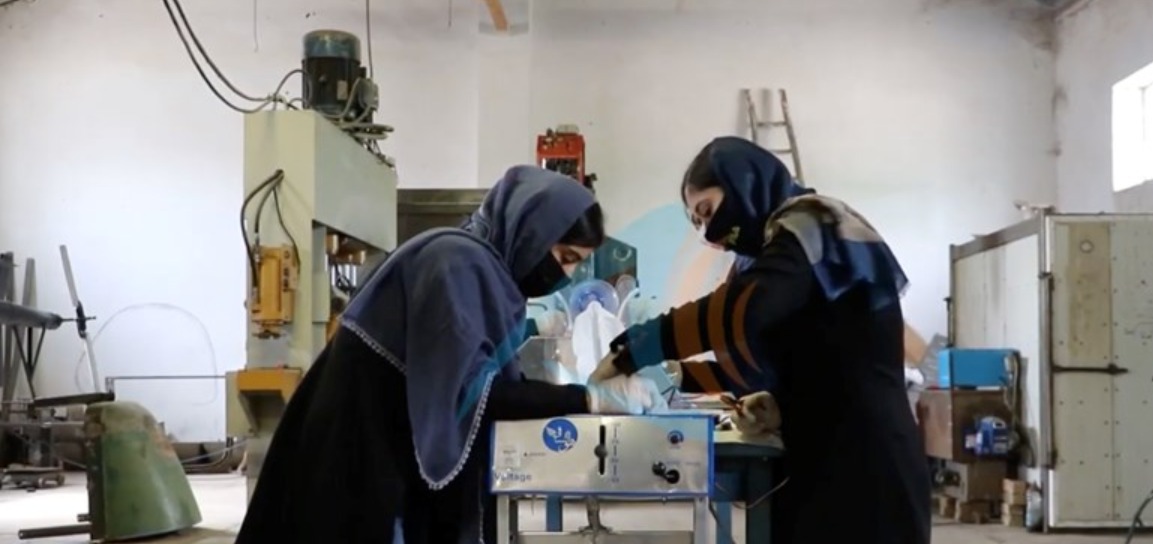 Afghan robot-building girls are desperately attempting to flee the country.