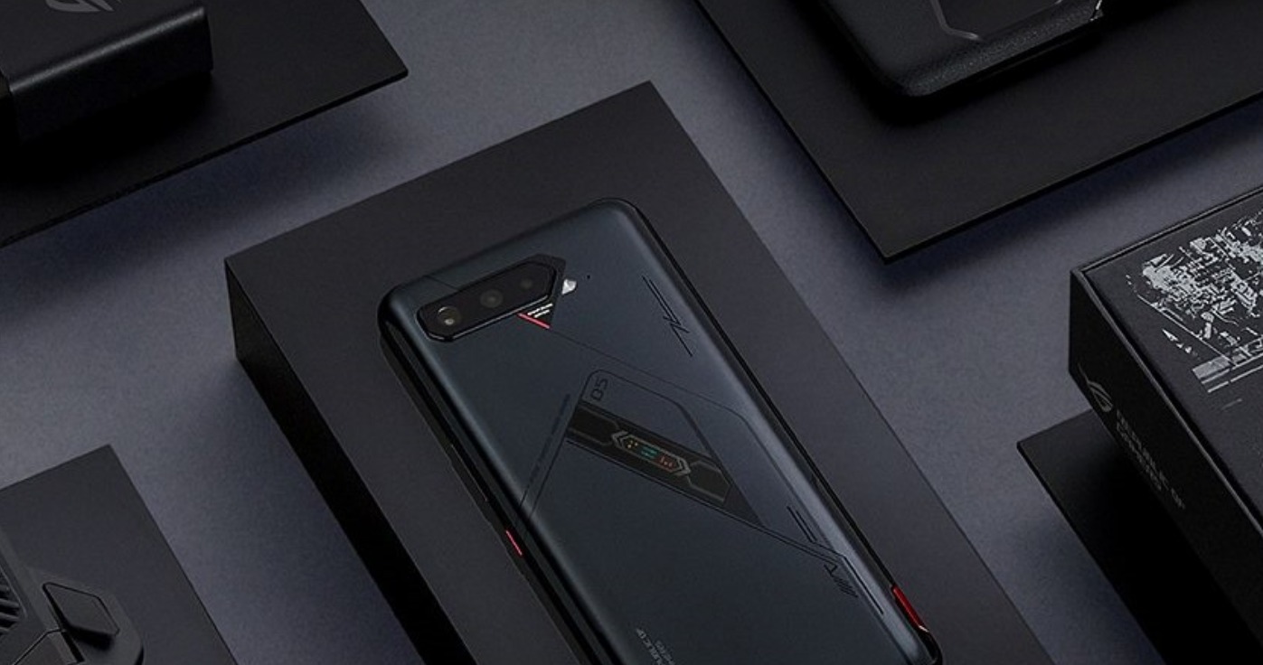 The Rog Phone Comes with SD888+ and 18GB worth of RAM