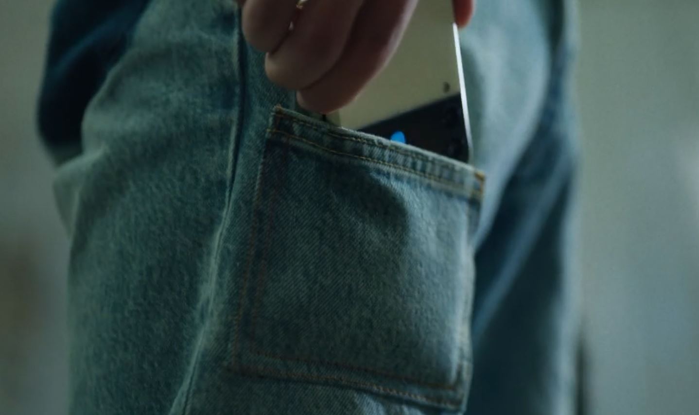 Samsung has released special jeans for its foldable phone